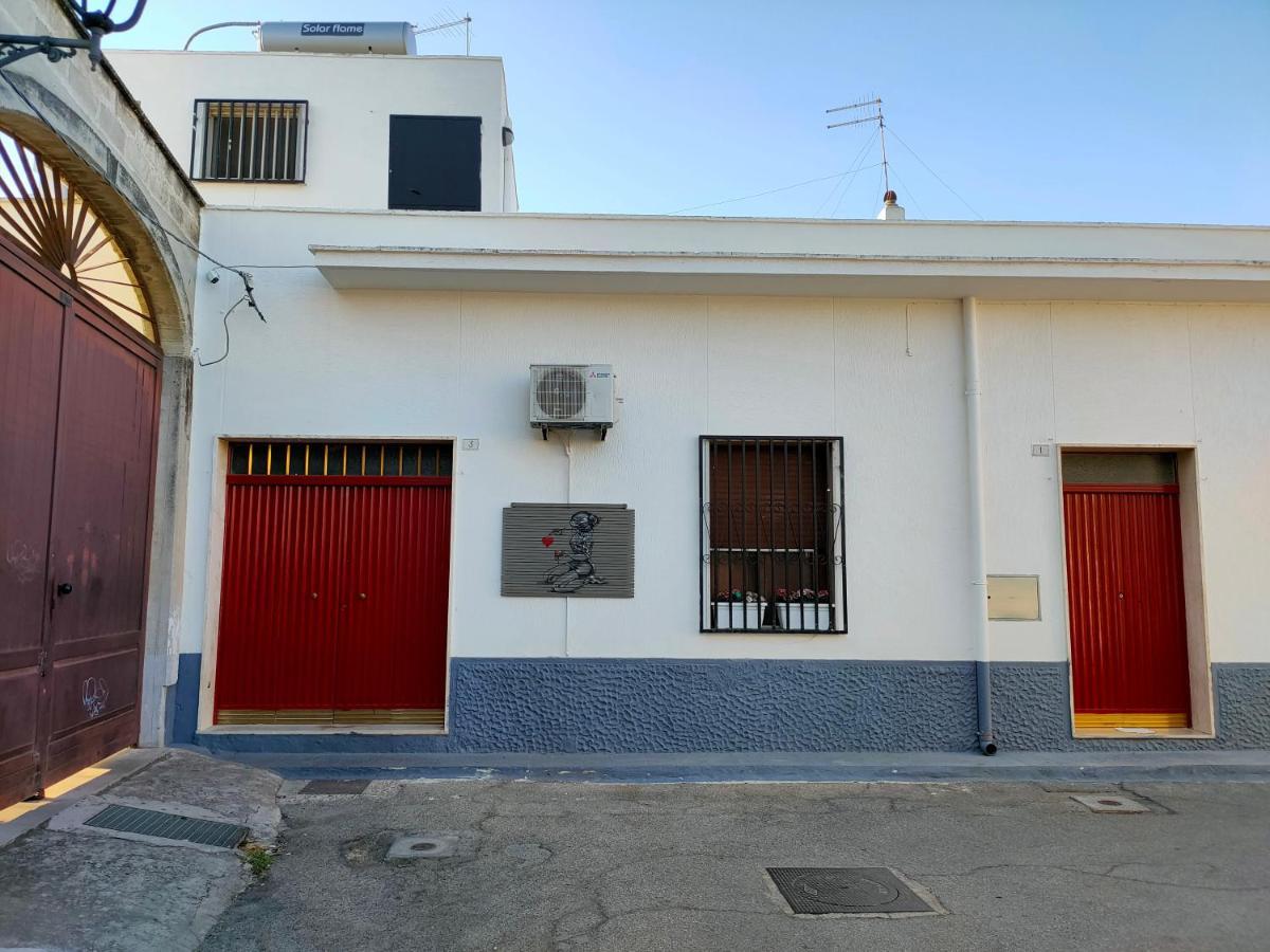 Casa Vacanza In Pieno Centro Storico Vicino Ostuni E La Riserva Di Torre Quaceto サン・ヴィート・デイ・ノルマンニ エクステリア 写真