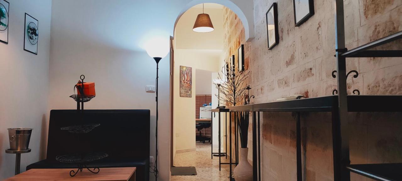 Casa Vacanza In Pieno Centro Storico Vicino Ostuni E La Riserva Di Torre Quaceto サン・ヴィート・デイ・ノルマンニ エクステリア 写真