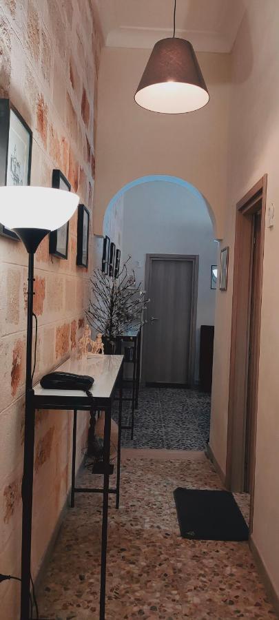 Casa Vacanza In Pieno Centro Storico Vicino Ostuni E La Riserva Di Torre Quaceto サン・ヴィート・デイ・ノルマンニ エクステリア 写真