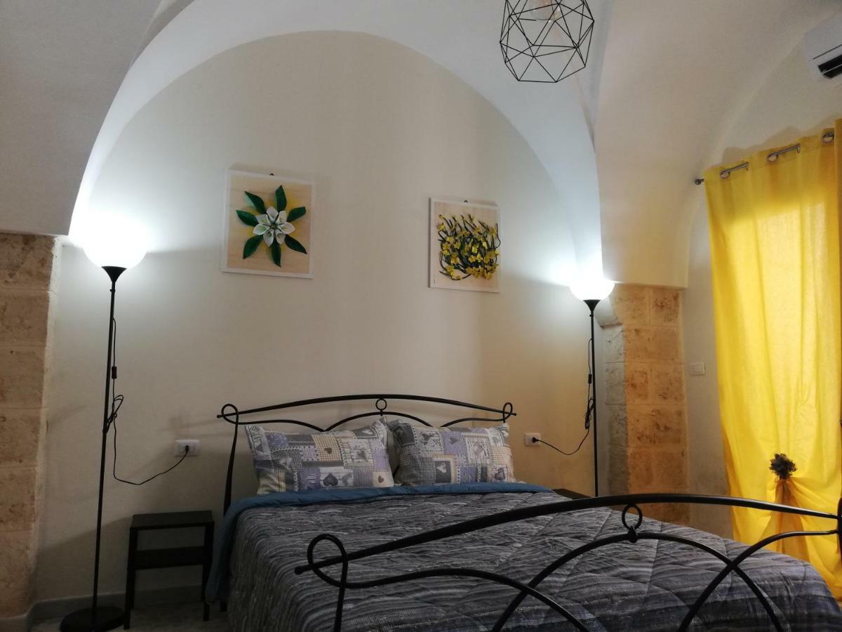 Casa Vacanza In Pieno Centro Storico Vicino Ostuni E La Riserva Di Torre Quaceto サン・ヴィート・デイ・ノルマンニ 部屋 写真
